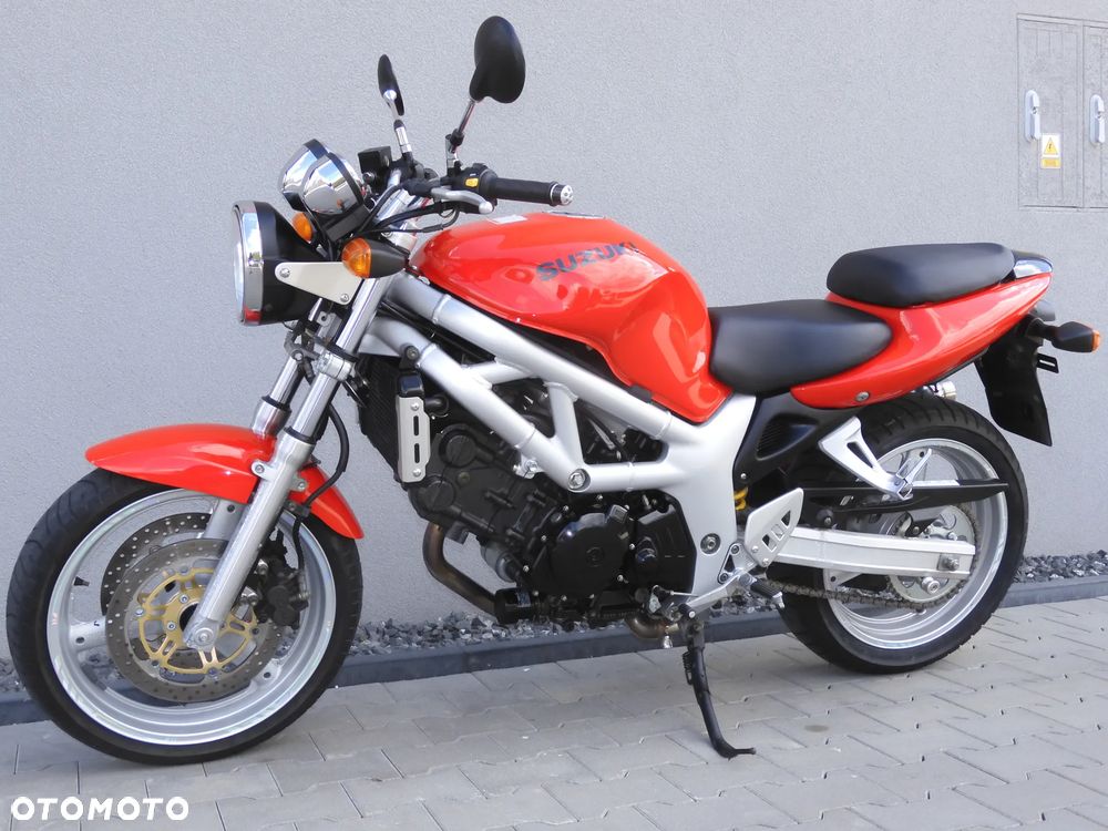 Suzuki SV - 25