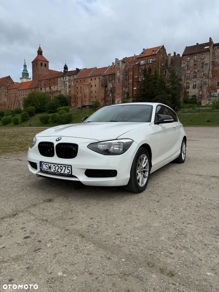 BMW Seria 1 114i - 3