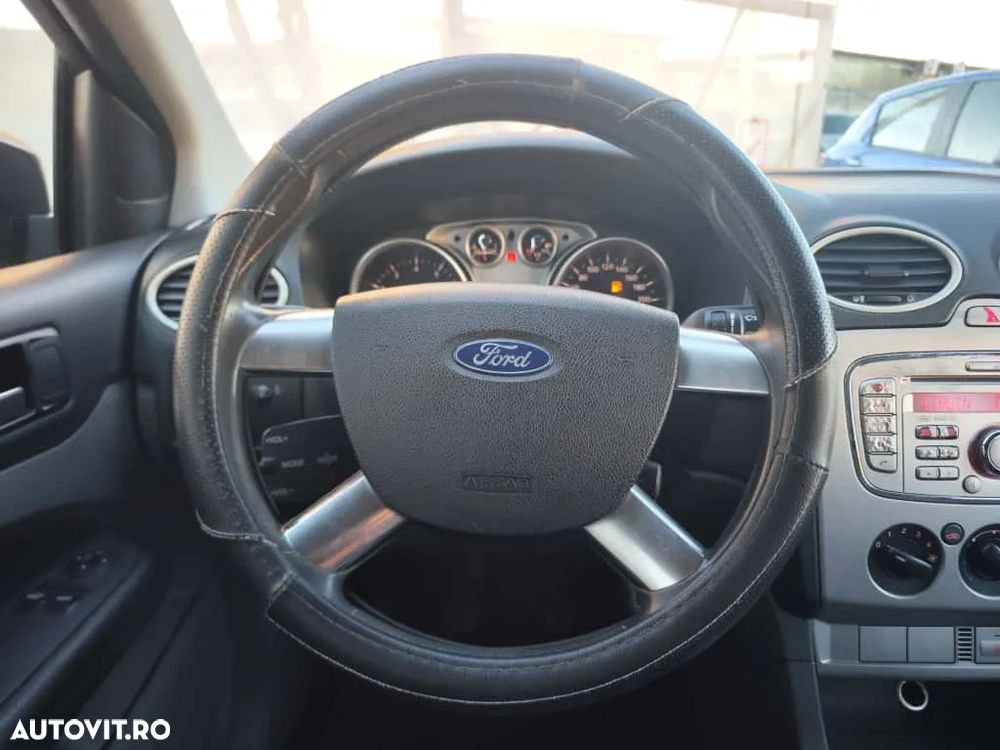 Ford Focus 1.6 Ti-VCT Trend - 19