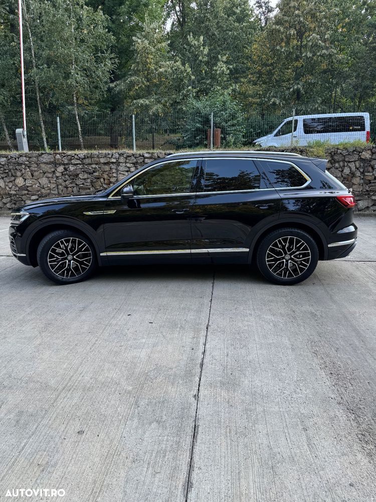 Volkswagen Touareg - 13