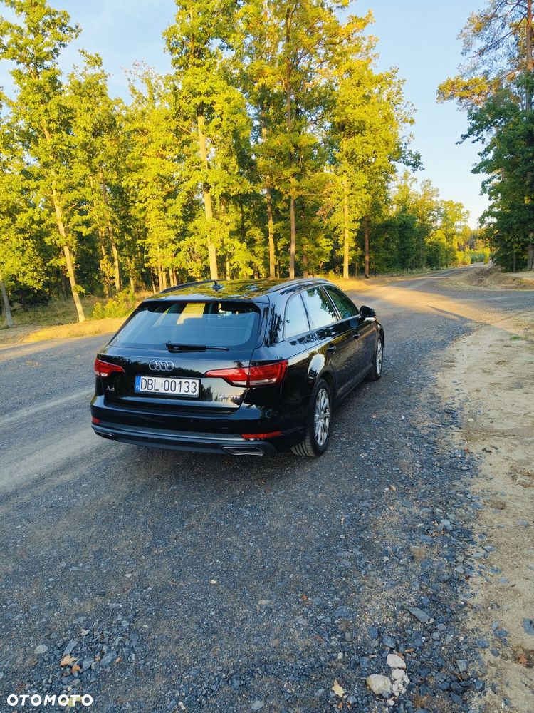 Audi A4 Avant - 6