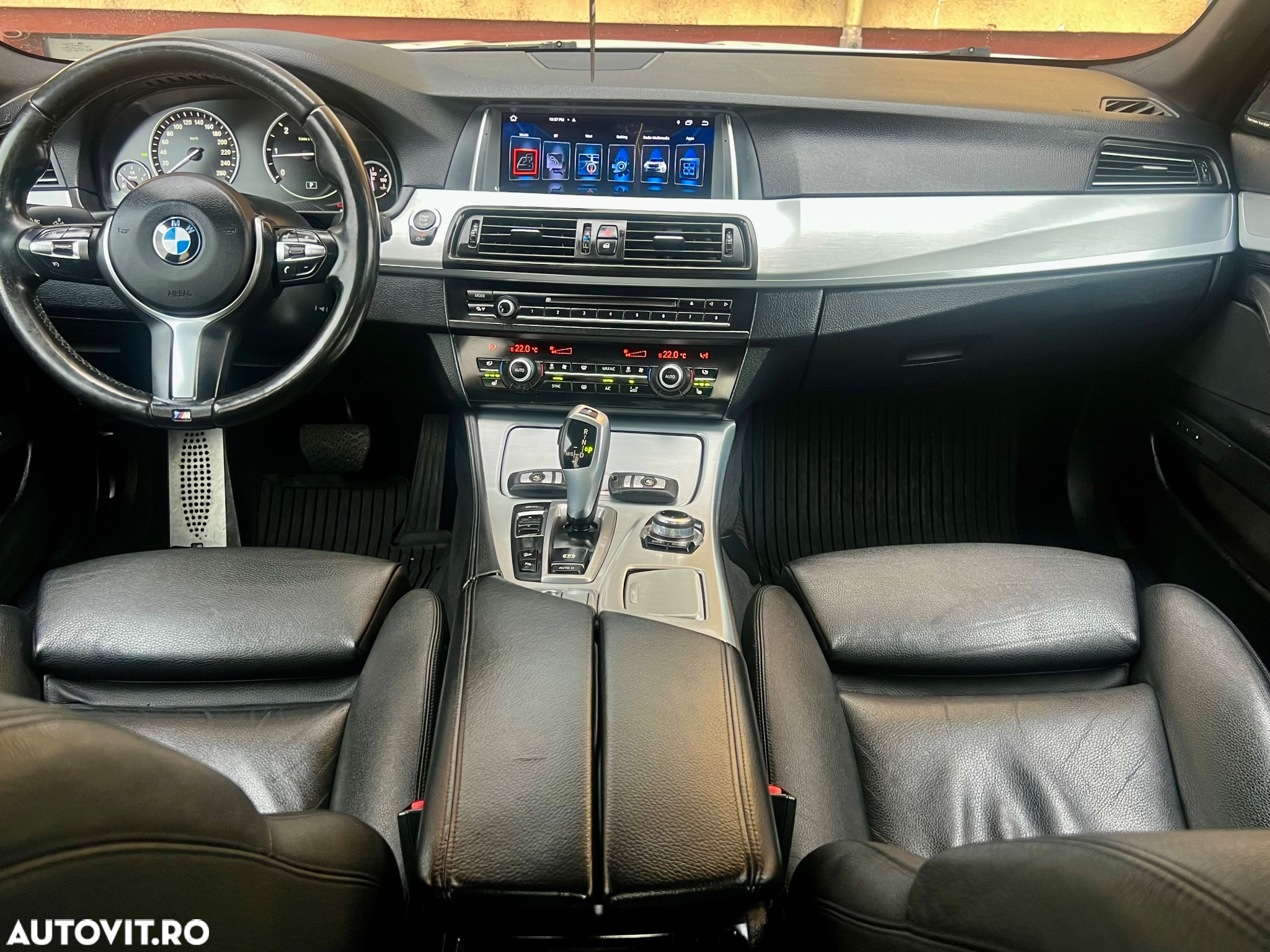 BMW Seria 5 520d xDrive - 7