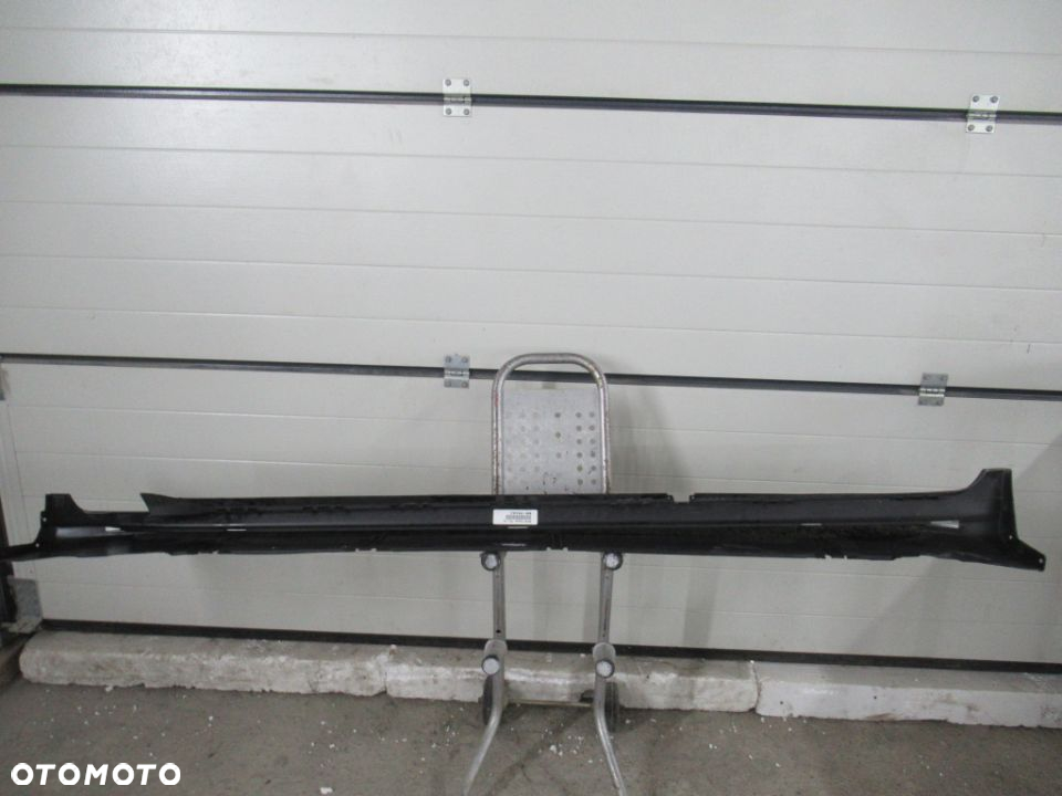 LISTWA PROGOWA PRÓG NAKŁADKA PRAWY MERCEDES GLC X253 W253 AMG A2536980400  2015- - 6