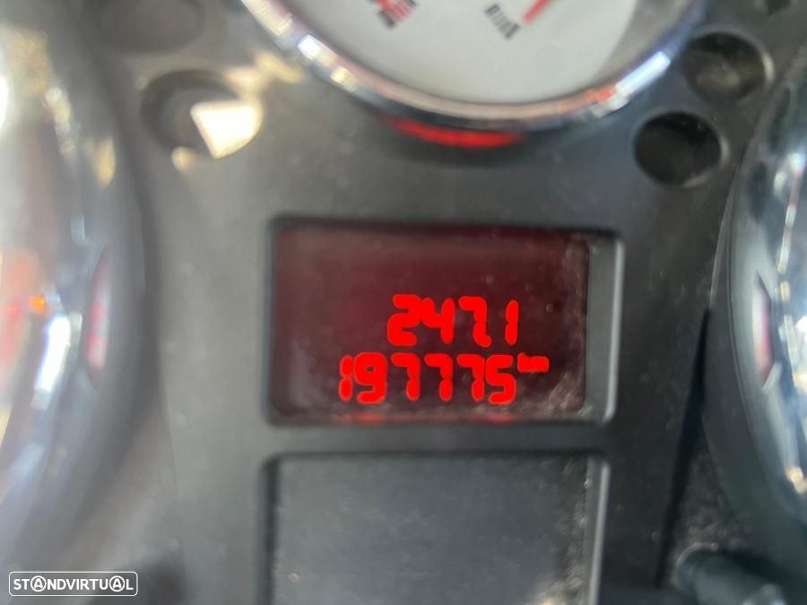 Peugeot 207 1.6 HDi Sport - 11