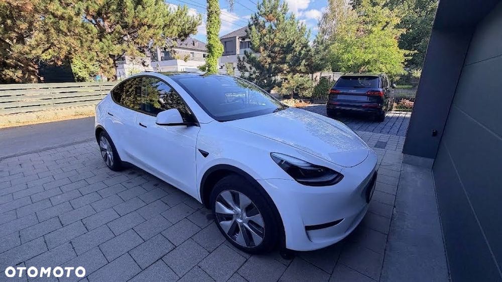 Tesla Model Y 62.5 RWD - 7