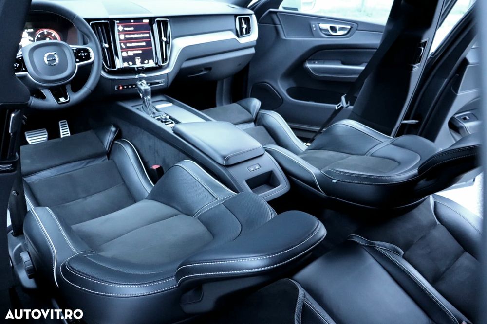 Volvo XC 60 D5 AWD Geartronic RDesign - 13
