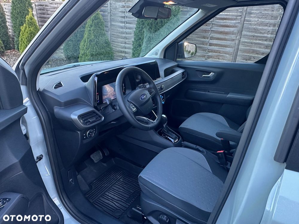 Ford Tourneo Courier 1.0 EcoBoost TITANIUM - 8