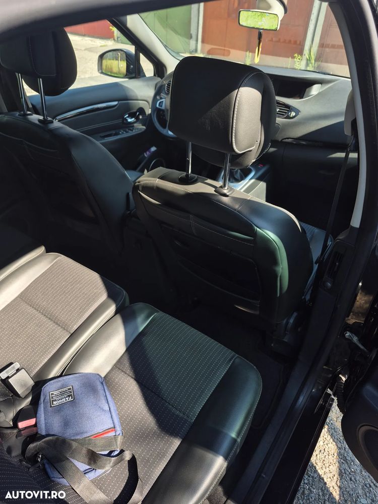 Renault Grand Scenic 1.6 dCi Energy Privilege - 10