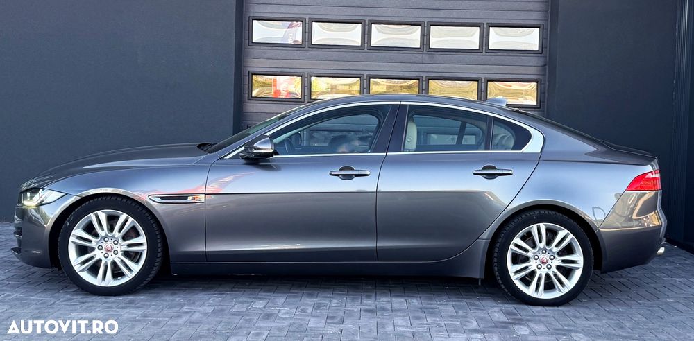 Jaguar XE 20d Aut. Prestige - 12