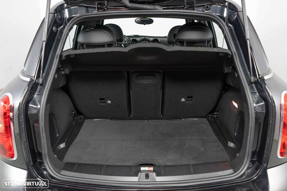 MINI Countryman Cooper SD Auto - 13