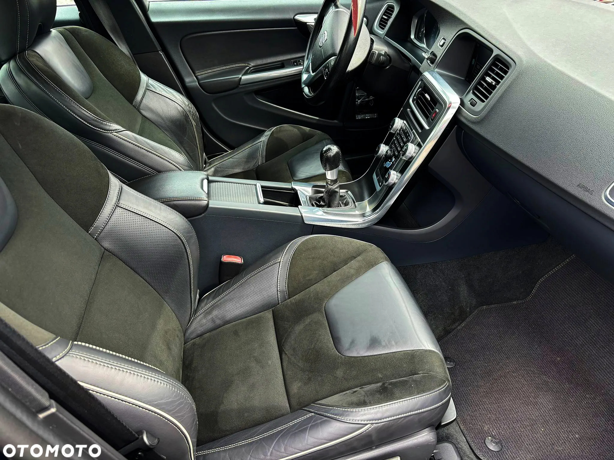Volvo S60 D3 R-Design Kinetic - 13