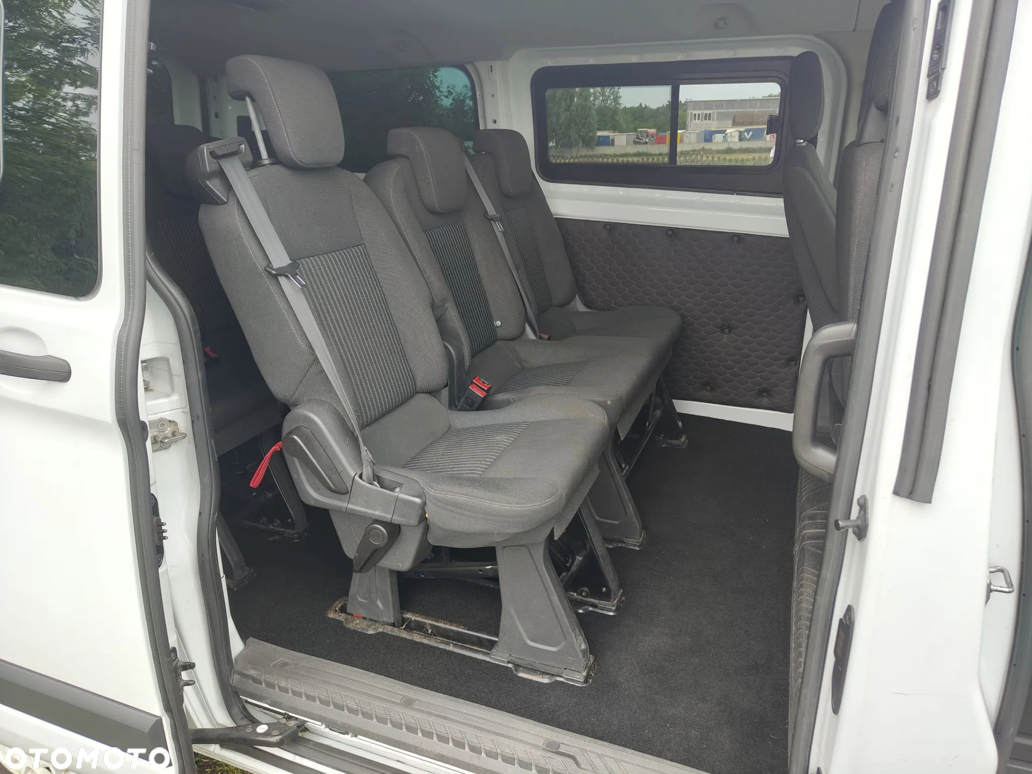 Ford Transit Custom - 13