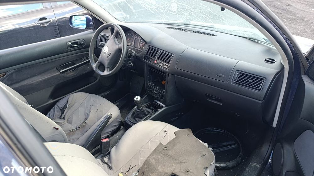 36064 VW golf IV 2003 rok 1.6 16V 105 km AUS  skrzynia ERT  lakier LB5N na części - 9