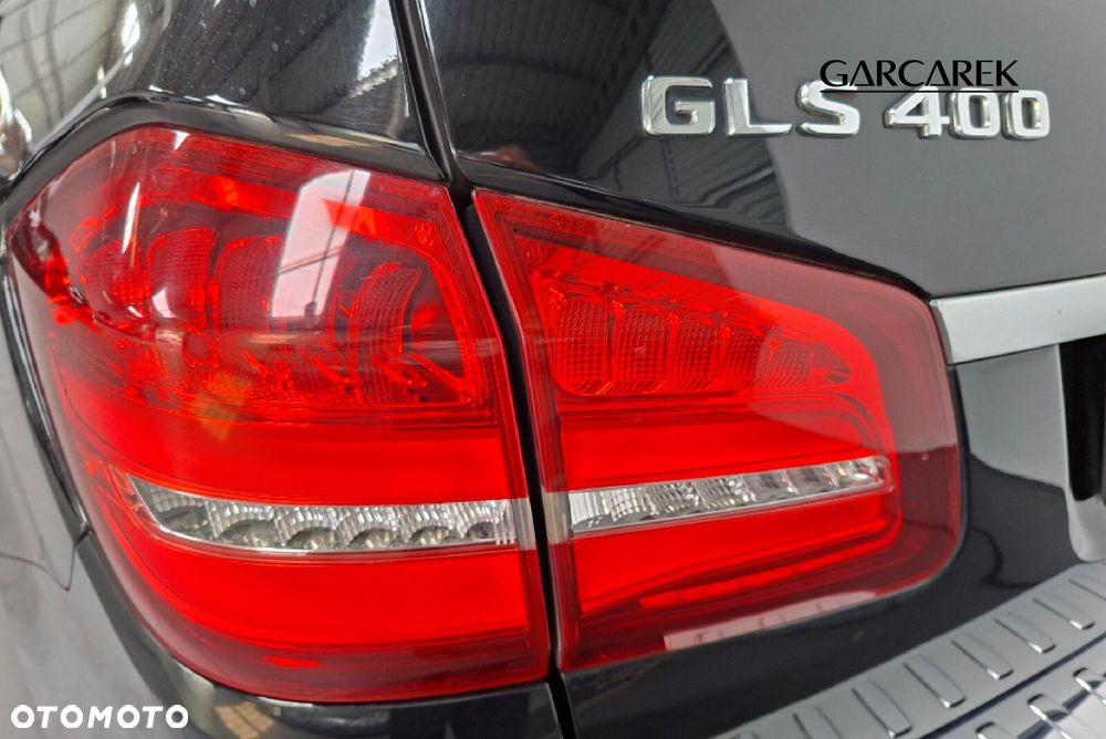 Mercedes-Benz GLS - 28