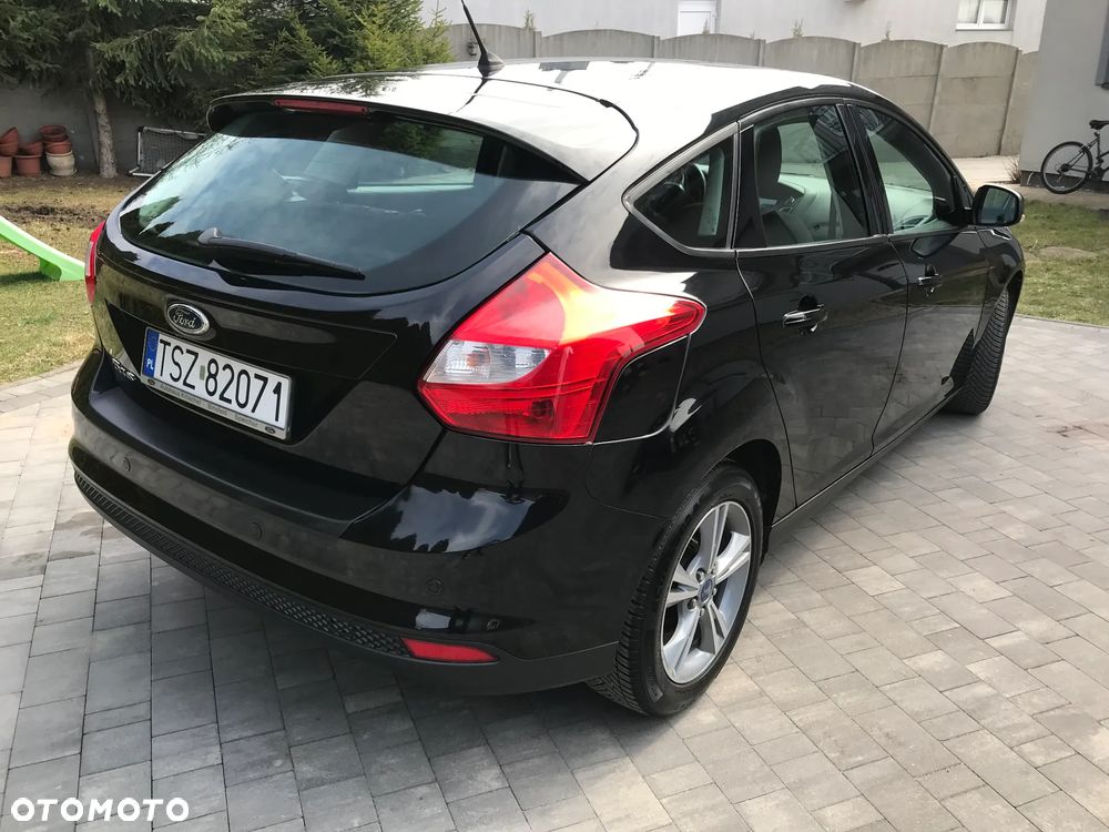 Ford Focus 1.6 TDCi DPF SYNC Edition - 4