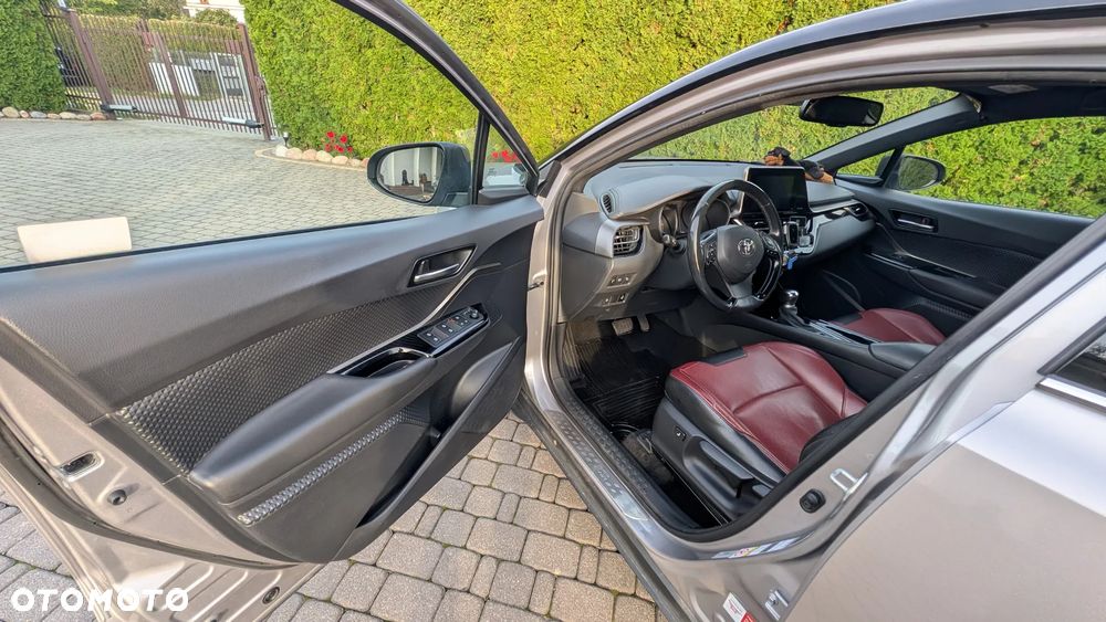 Toyota C-HR - 13