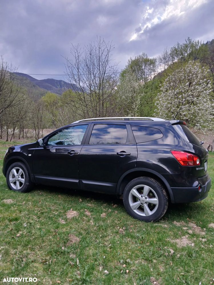 Nissan Qashqai+2 - 1