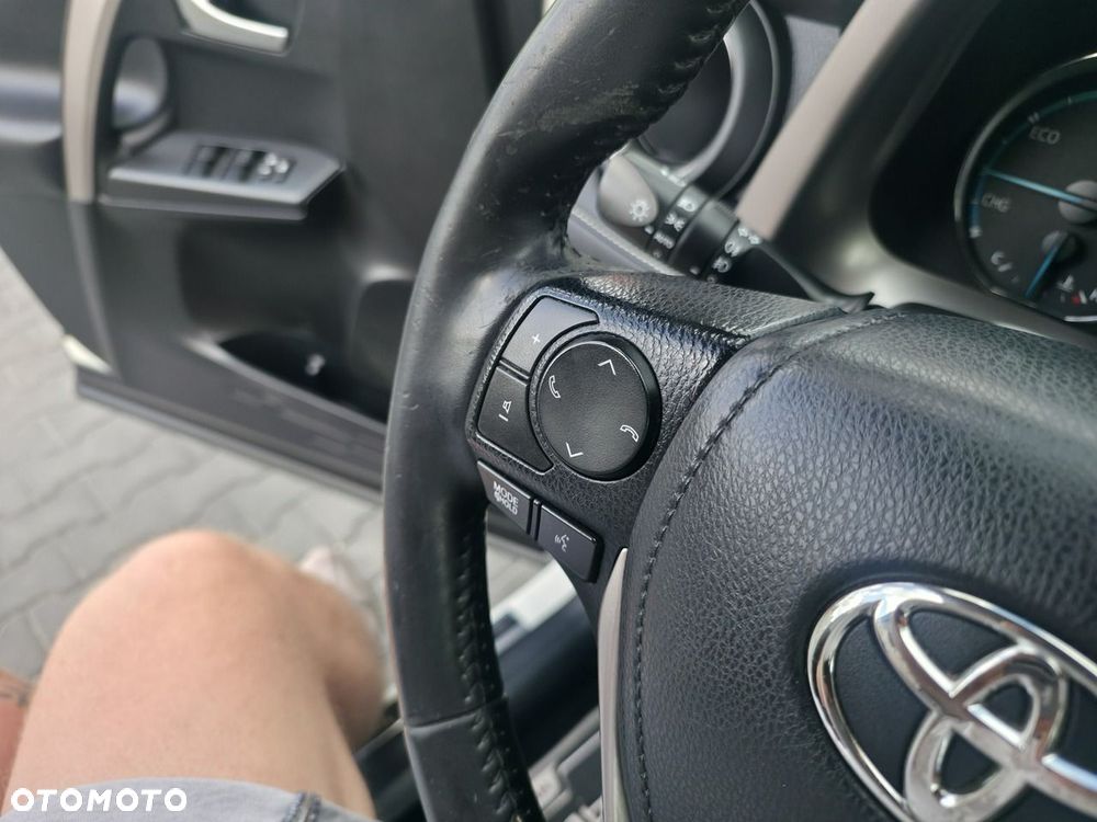 Toyota RAV4 - 24