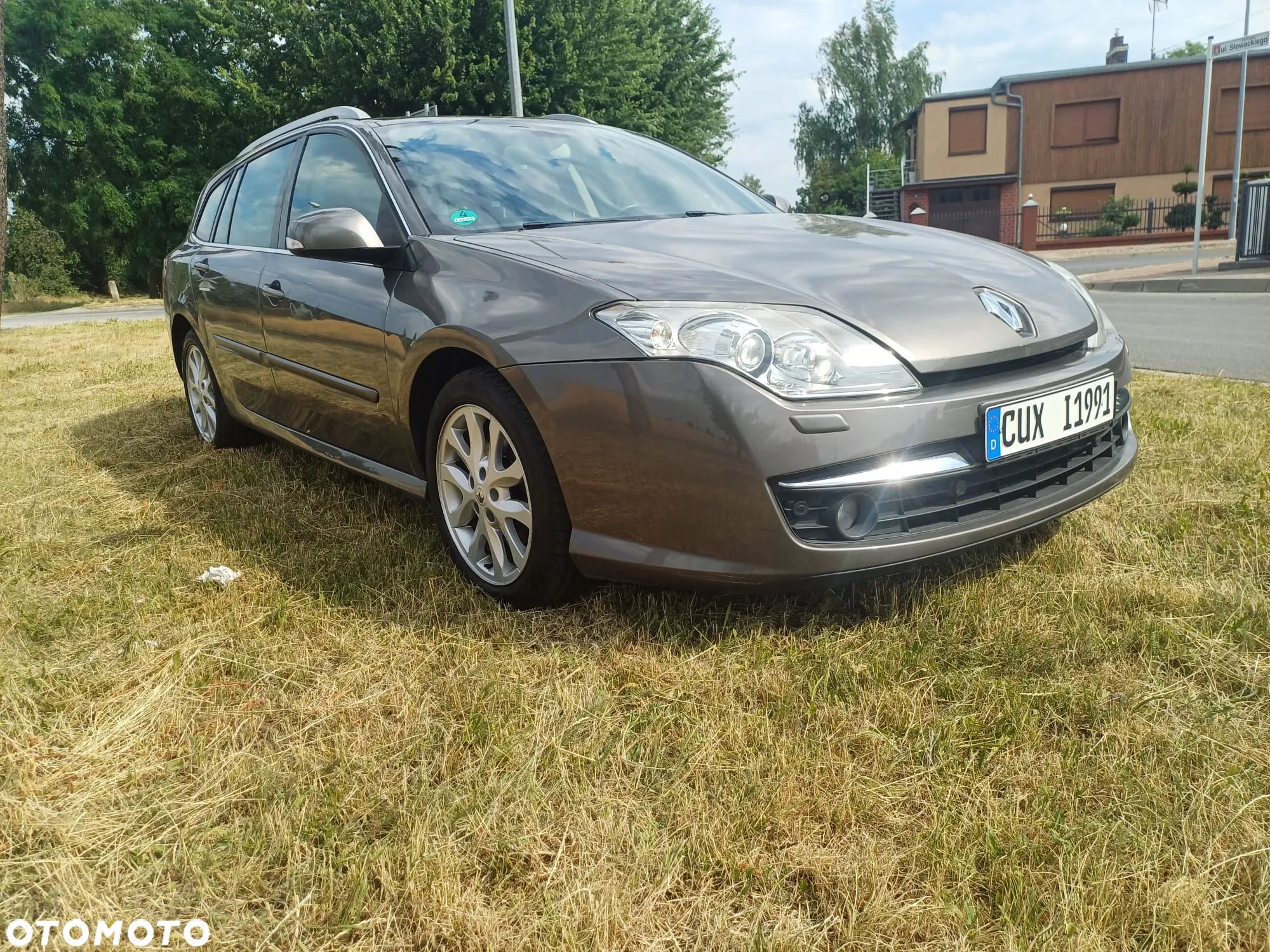 Renault Laguna 2.0T Initiale - 1