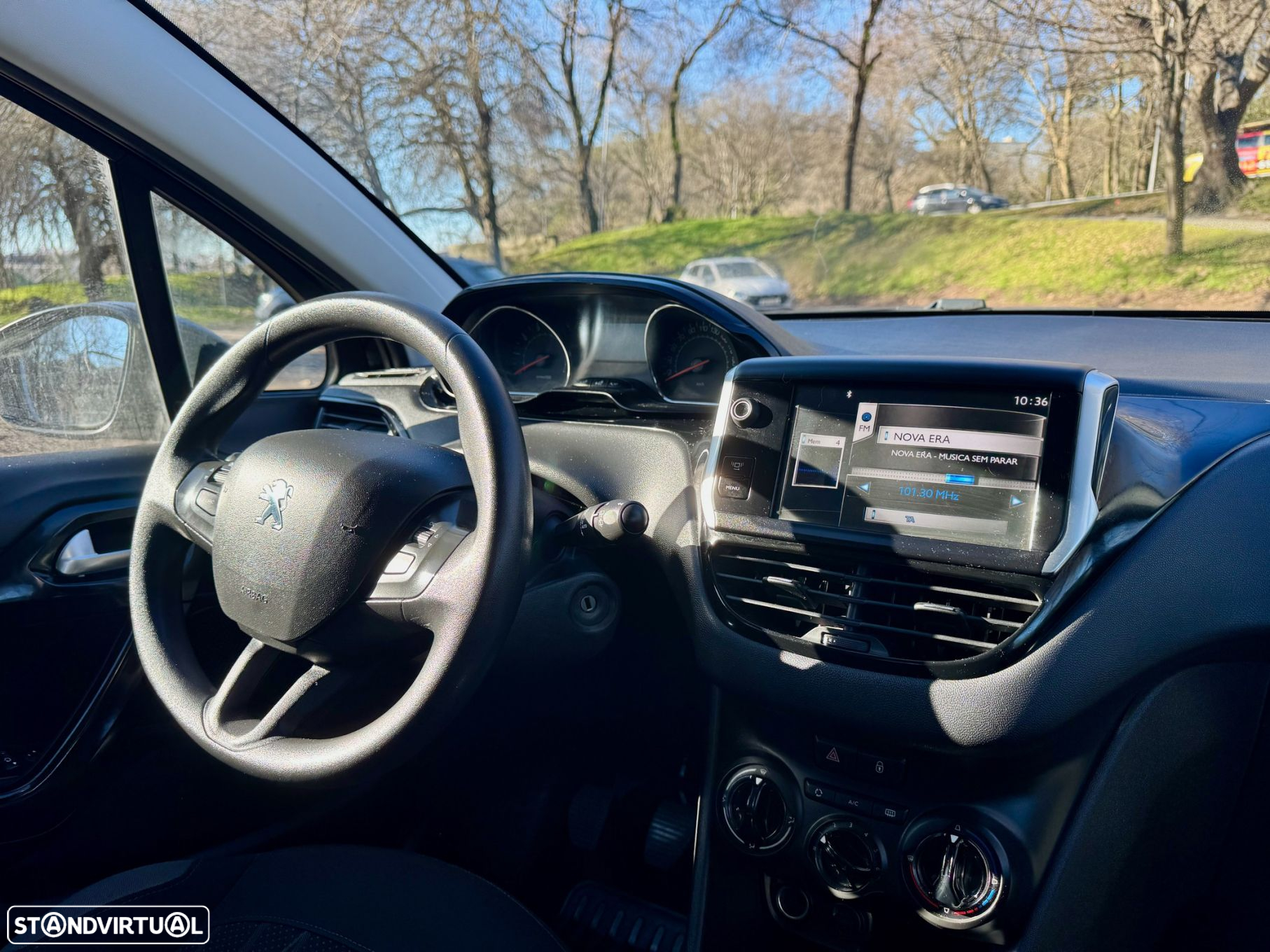 Peugeot 208 1.2 VTi Active - 28
