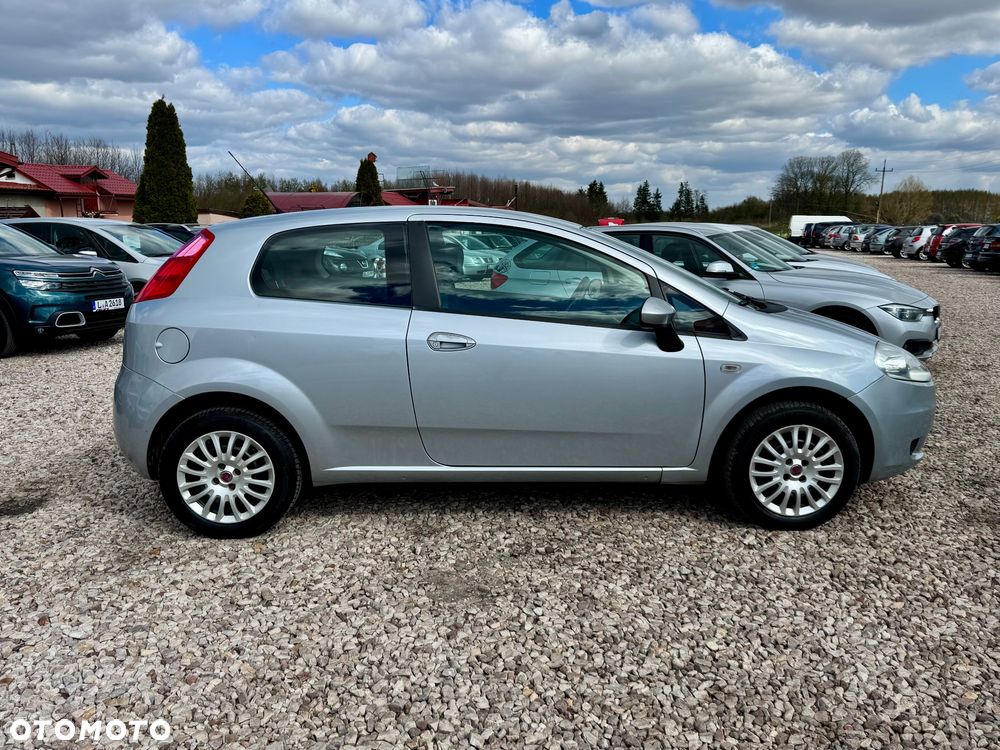 Fiat Grande Punto - 11