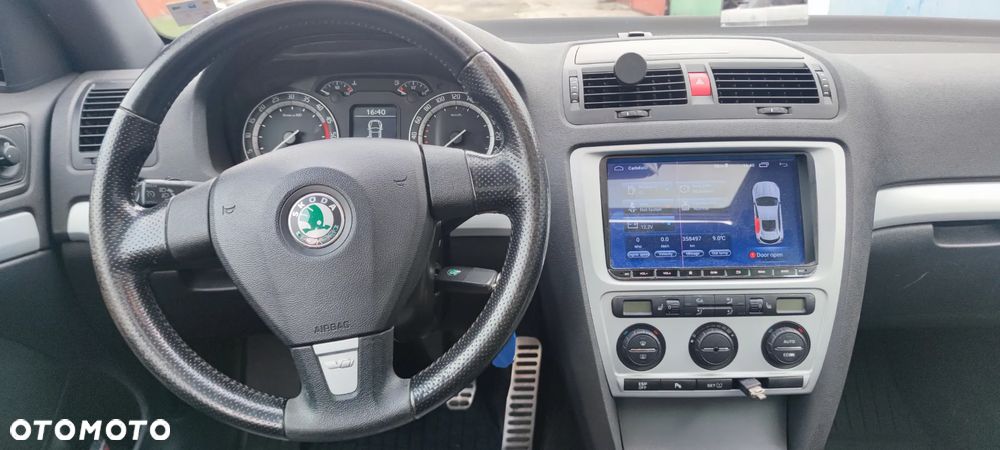 Skoda Octavia 2.0 TDI DPF RS - 15