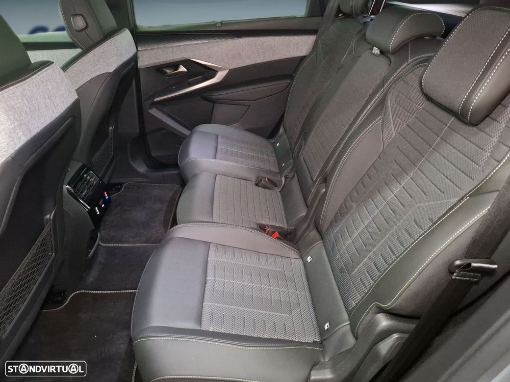 Peugeot E-5008 73 kWh GT - 14