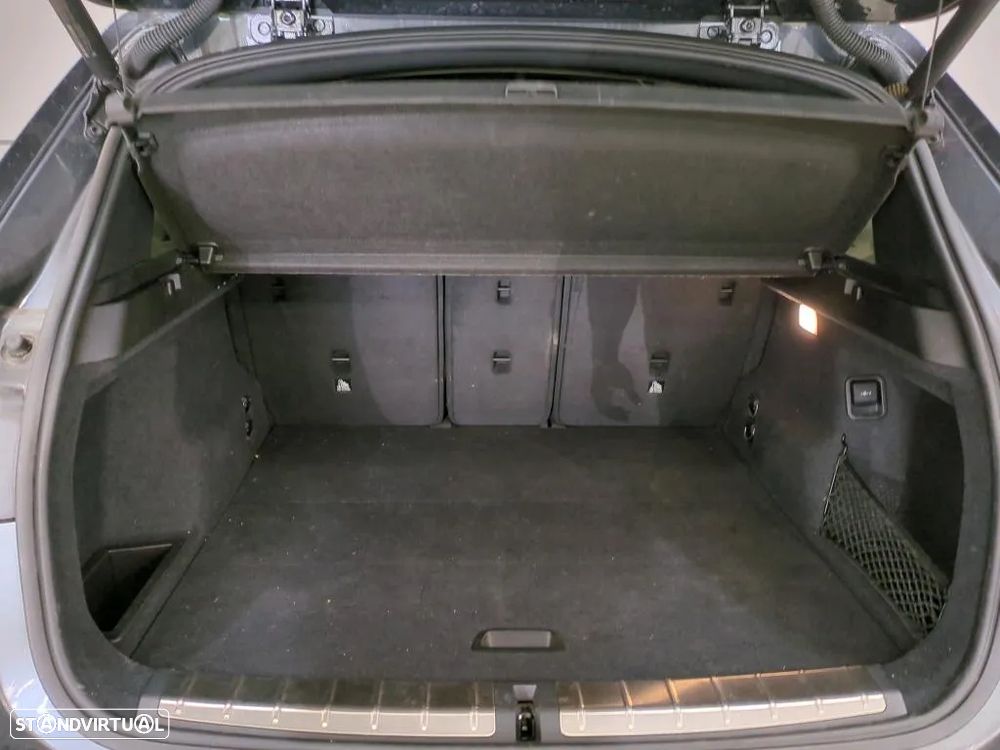 BMW X1 20 d sDrive Auto xLine - 9