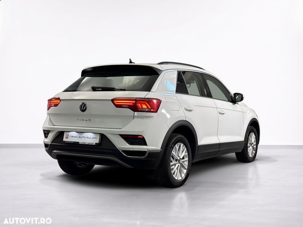 Volkswagen T-Roc - 6