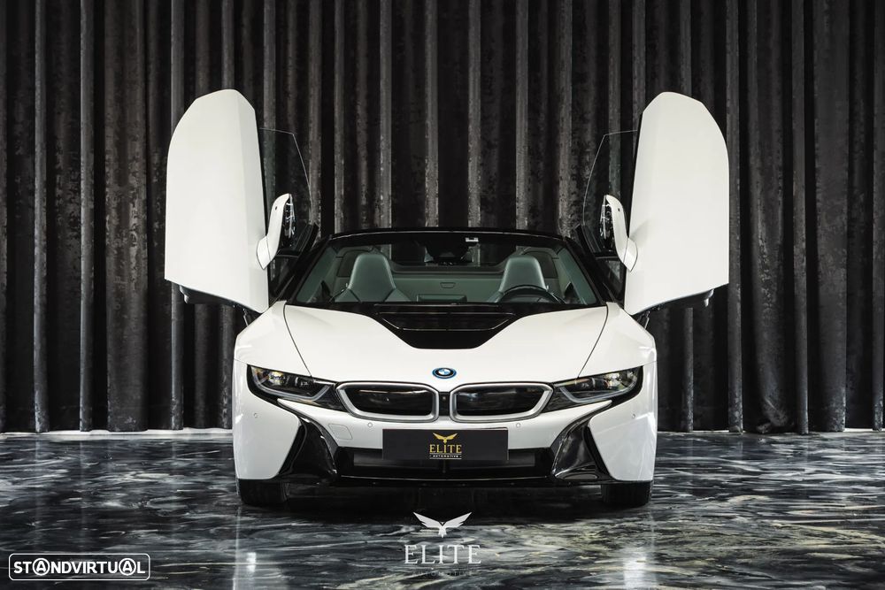 BMW i8 Roadster - 3