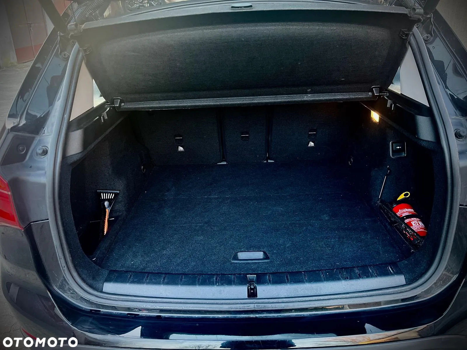 BMW X1 sDrive18d - 11