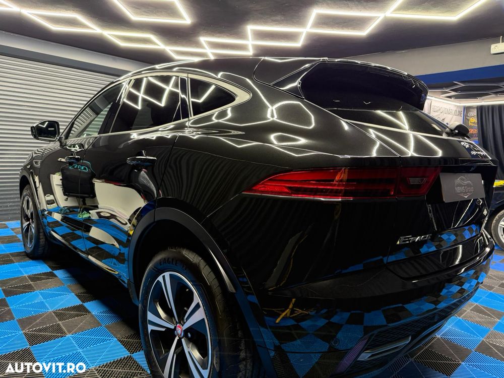 Jaguar E-Pace D165 R-Dynamic SE - 3