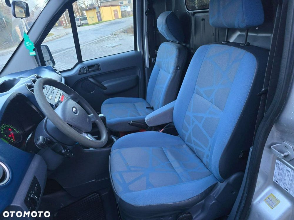 Ford Transit Connect - 26