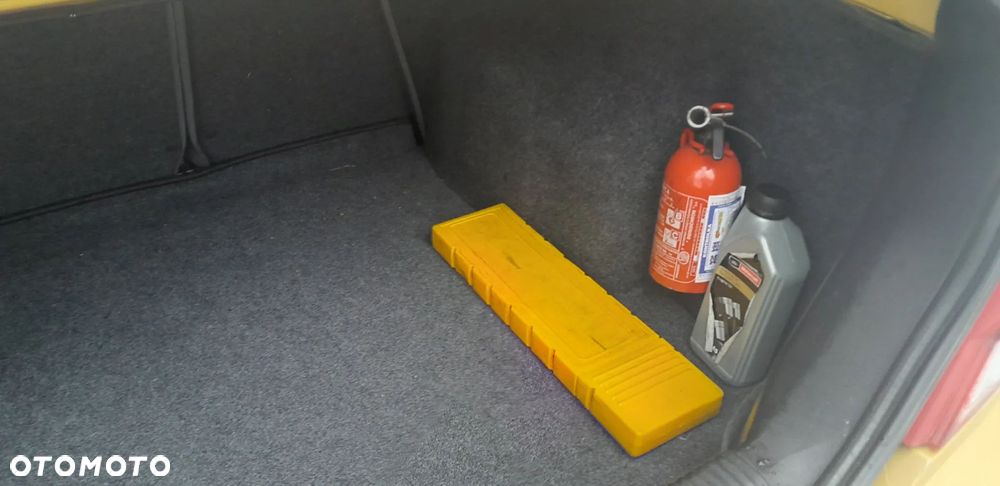 Ford Focus 1.6 Ghia - 6