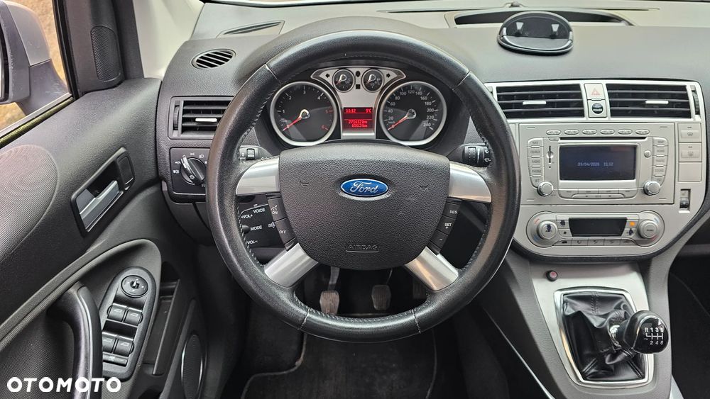 Ford Kuga 2.0 TDCi 2x4 Titanium - 25