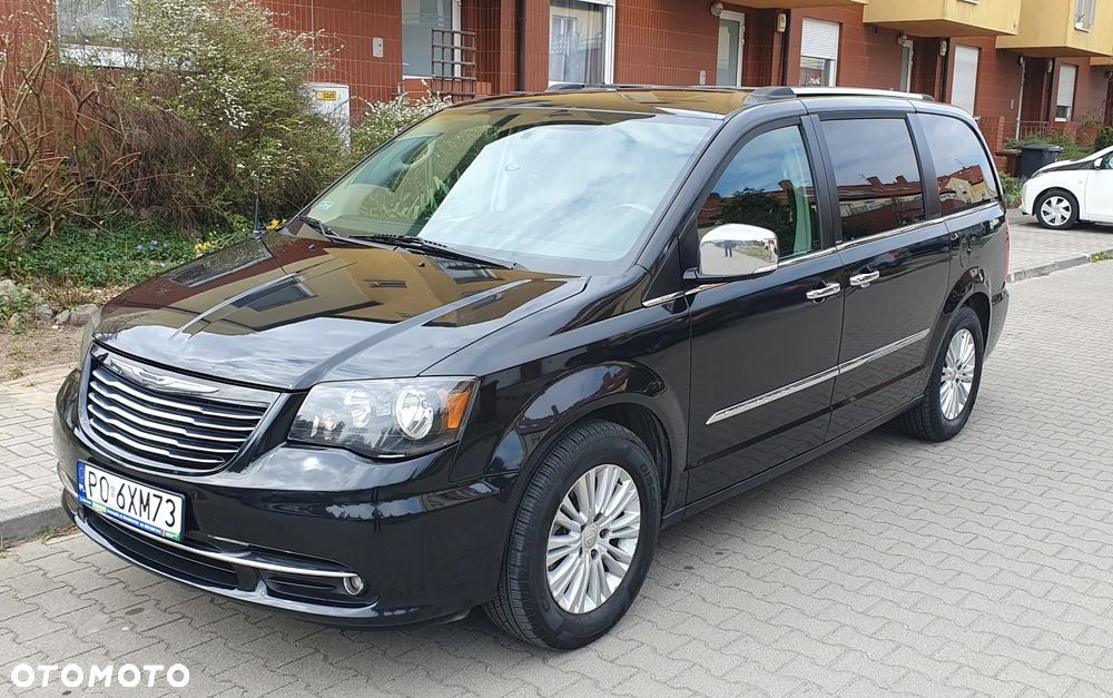Chrysler Town & Country 3.6 Limited - 1