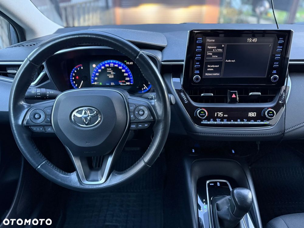 Toyota Corolla - 23