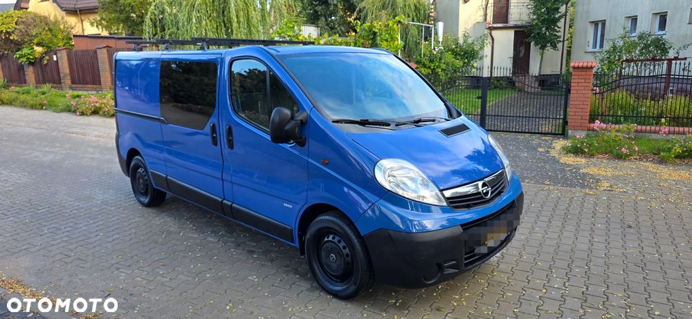 Opel Vivaro - 11