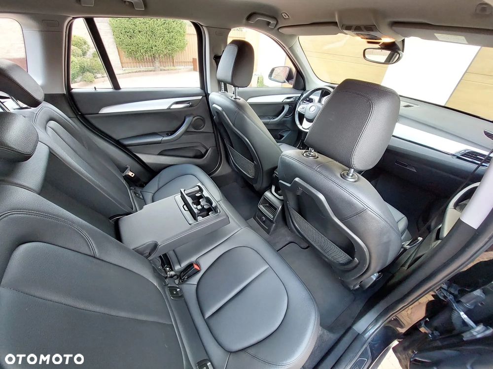 BMW X1 sDrive18i Advantage - 12