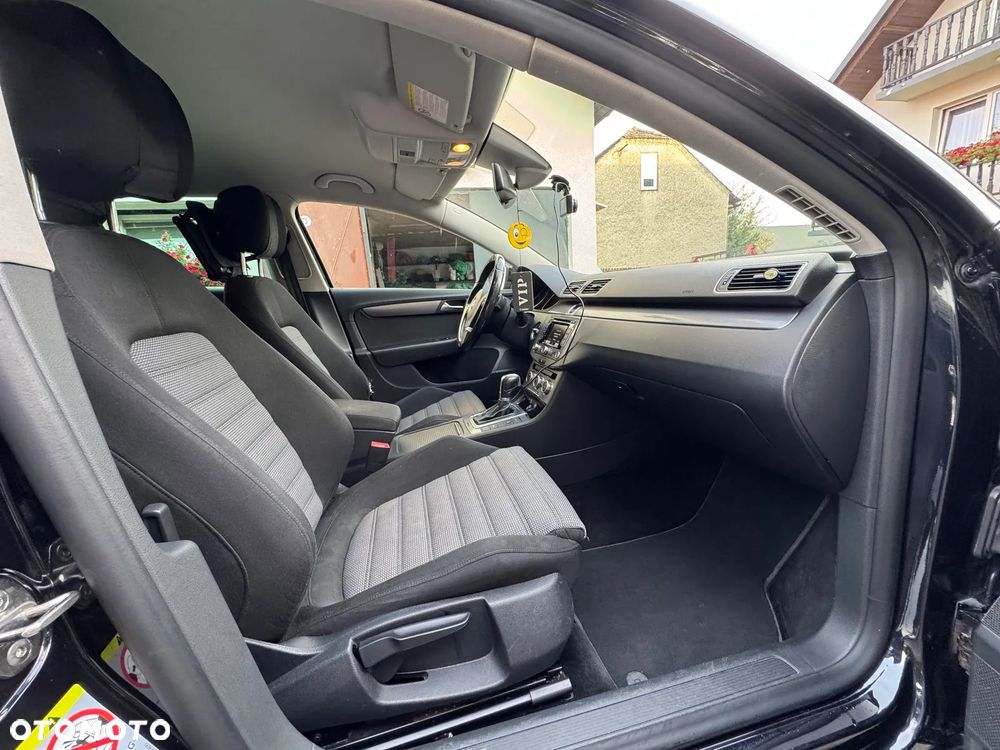 Volkswagen Passat 2.0 TDI 4Mot Highline DSG - 26