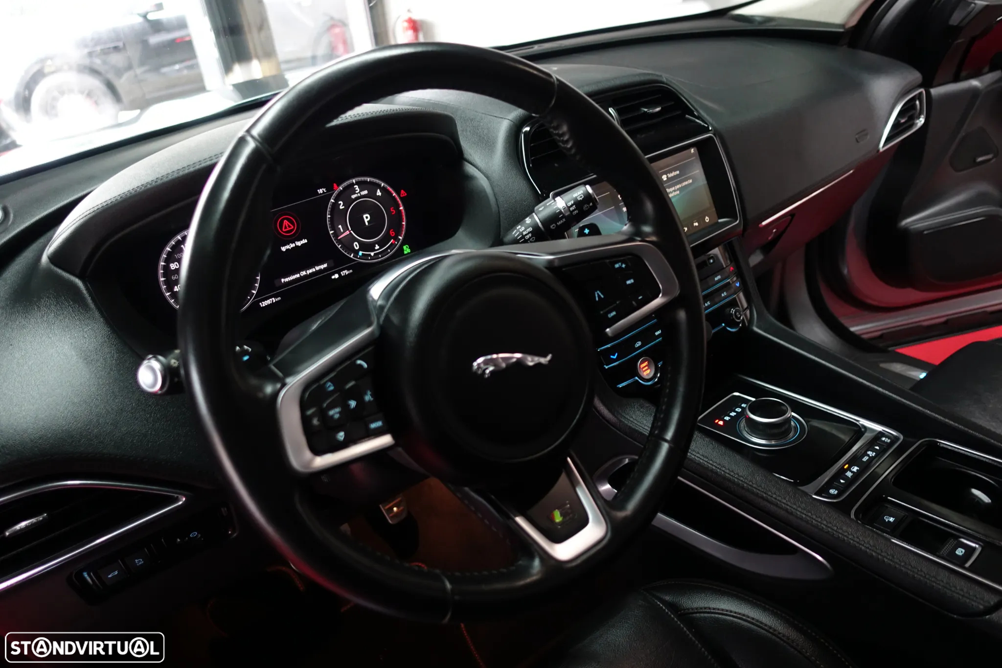 Jaguar F-Pace 2.0 i4D R-Sport Aut. - 47