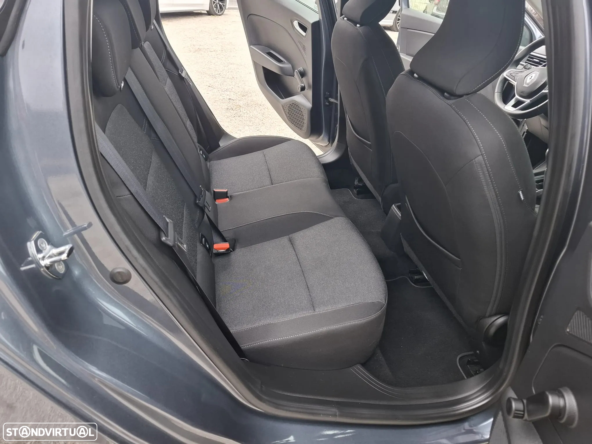 Renault Clio 1.0 TCe Techno - 15