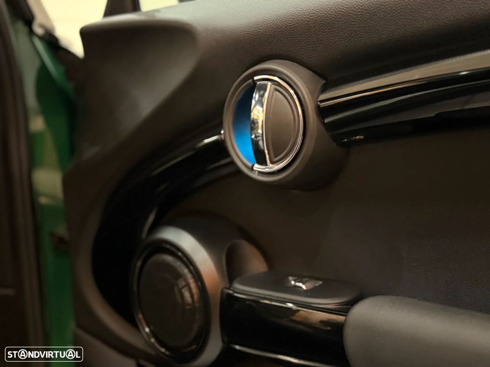 MINI 3 Portas Cooper SE XL - 32