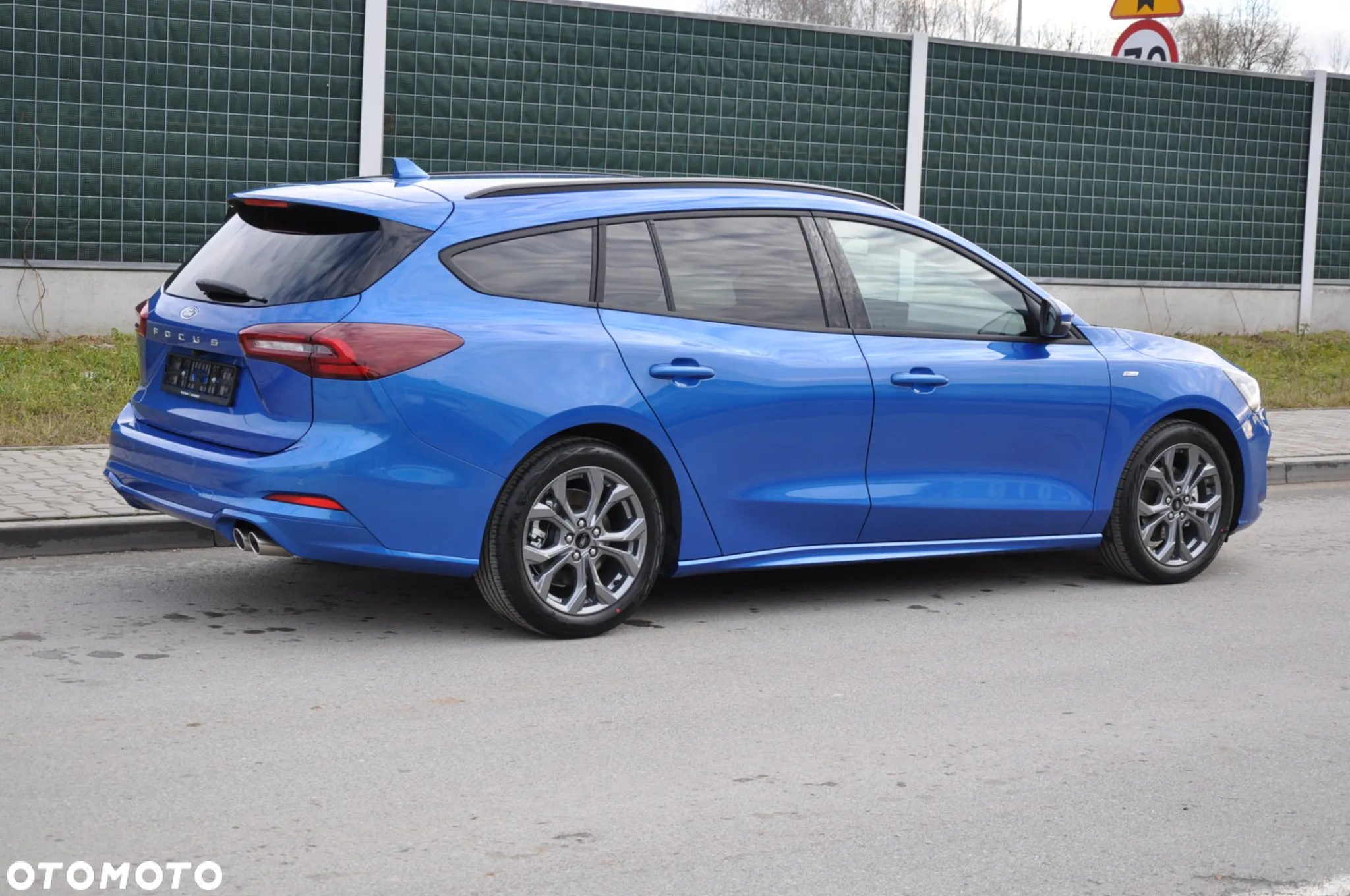 Ford Focus - 24