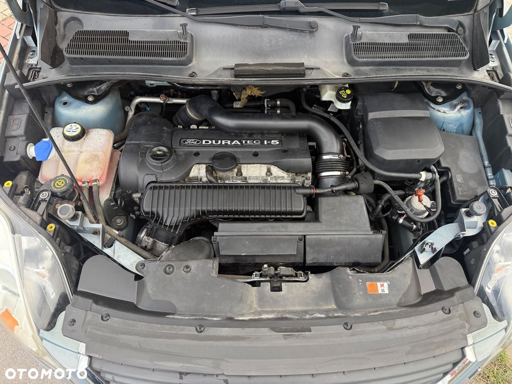 Ford Kuga 2.5 4x4 Trend - 24