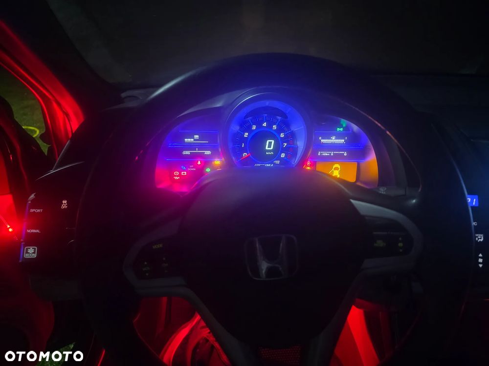 Honda CR-Z - 10