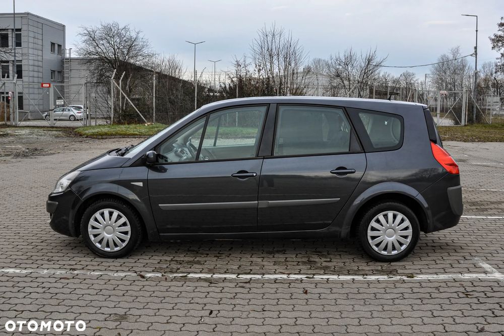 Renault Scenic 1.9 dCi FAP Conquest - 2