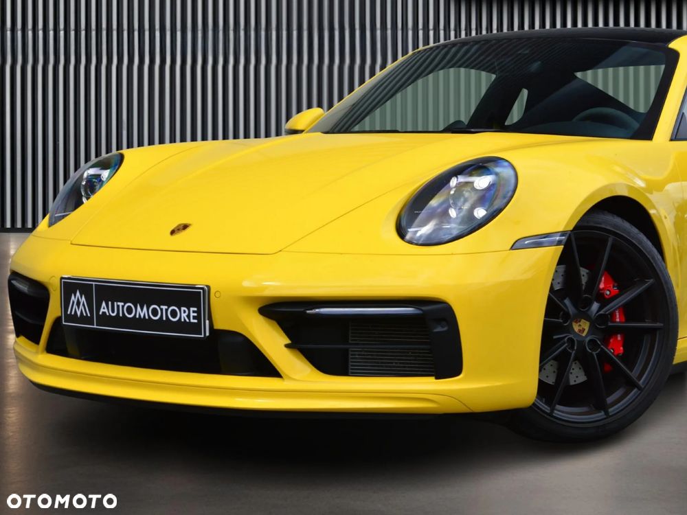 Porsche 911 Carrera S - 2