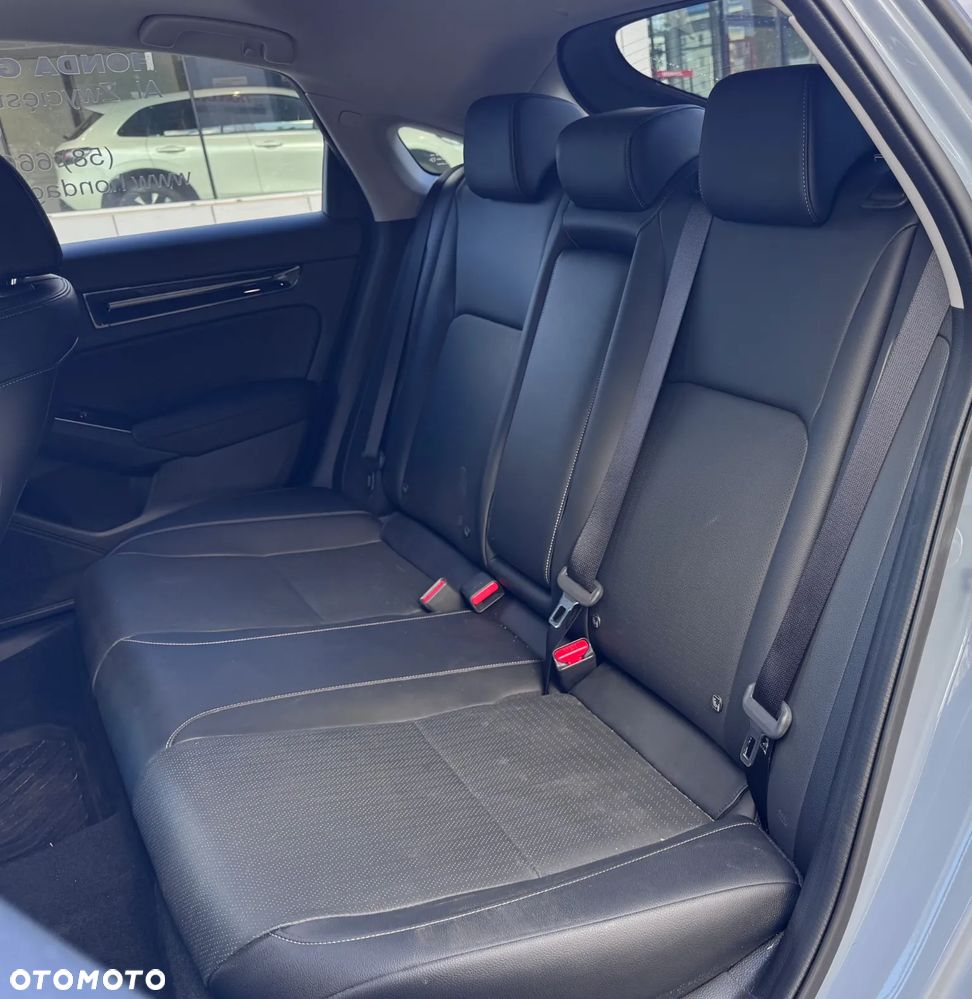 Honda Civic 2.0 i-MMD Advance CVT - 9