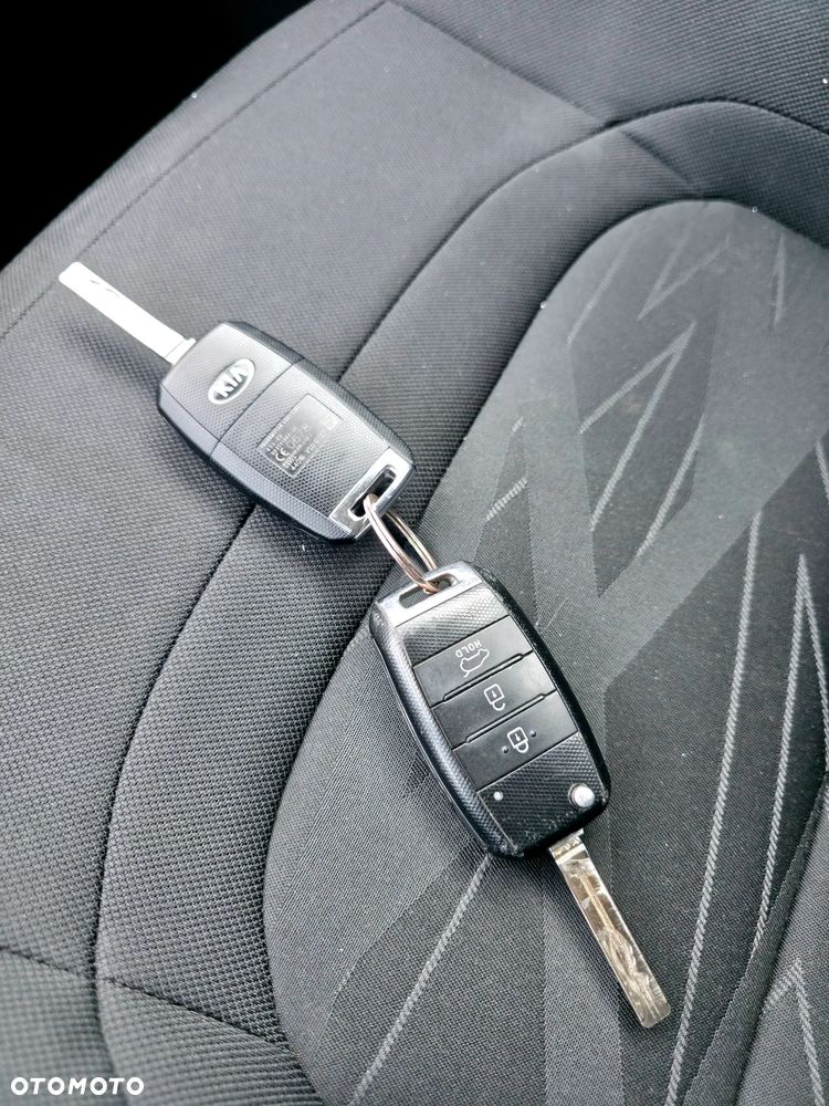 Kia Ceed - 19